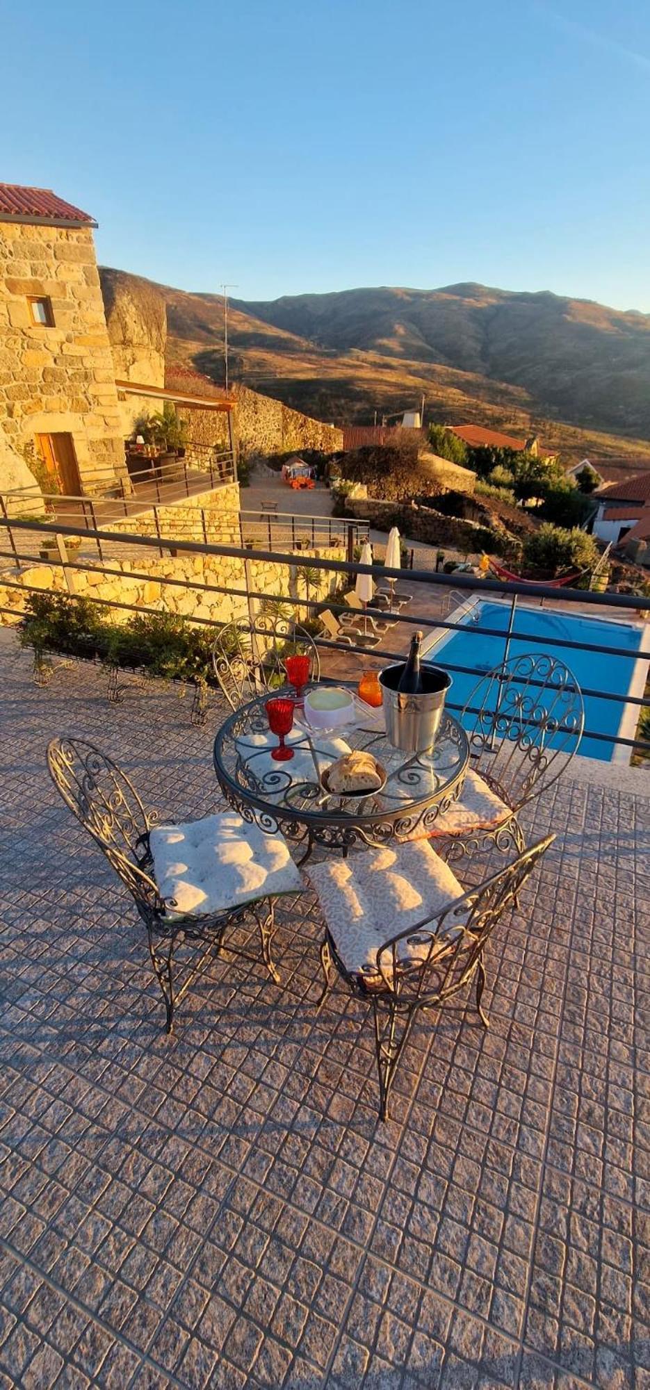 Casa Do Penedo Castle House Holiday home *